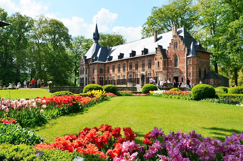 Best Place to Visit in Belgium in April and May: Floralia Brussels Groot at Bijgaarden